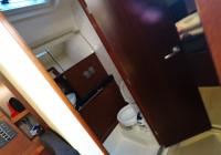 парусная яхта кормовой туалет салон парусная яхта чартер Hanse 505